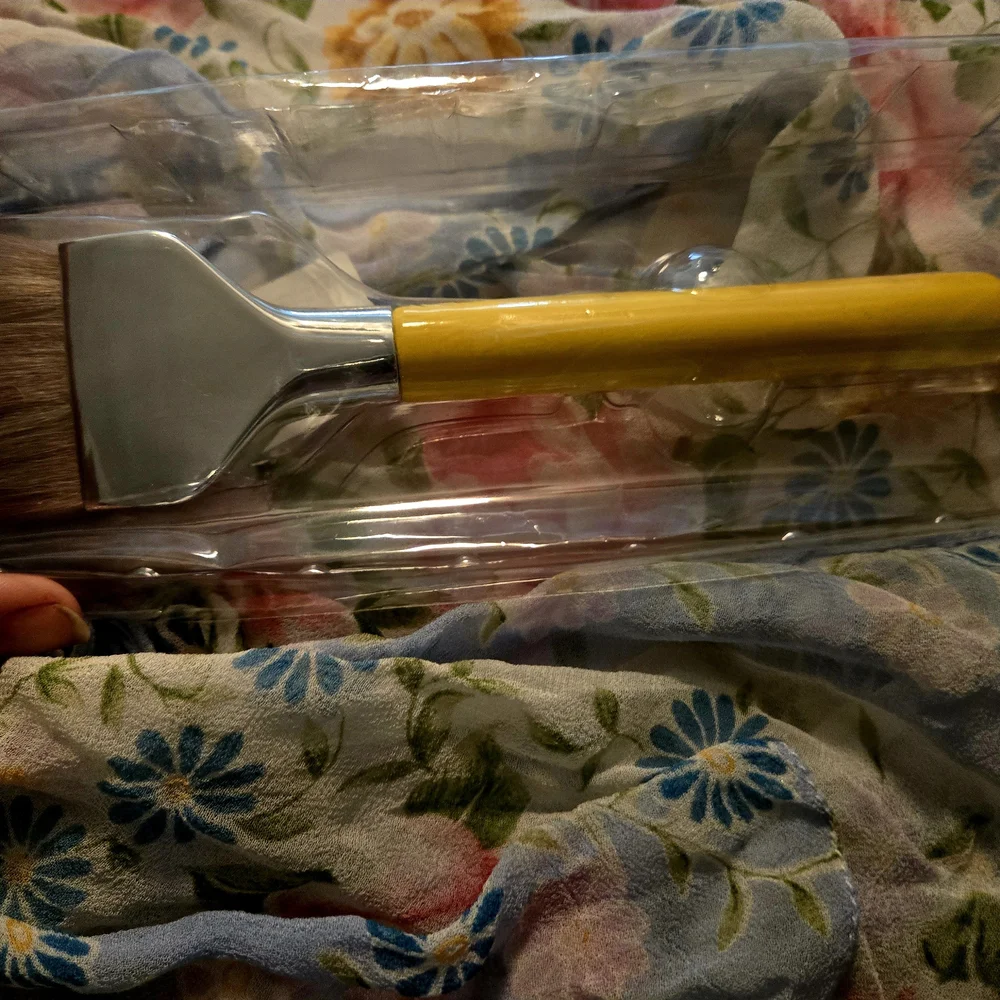 Large Rounded Double Dome Blender Yellow Handle Makeup Brush